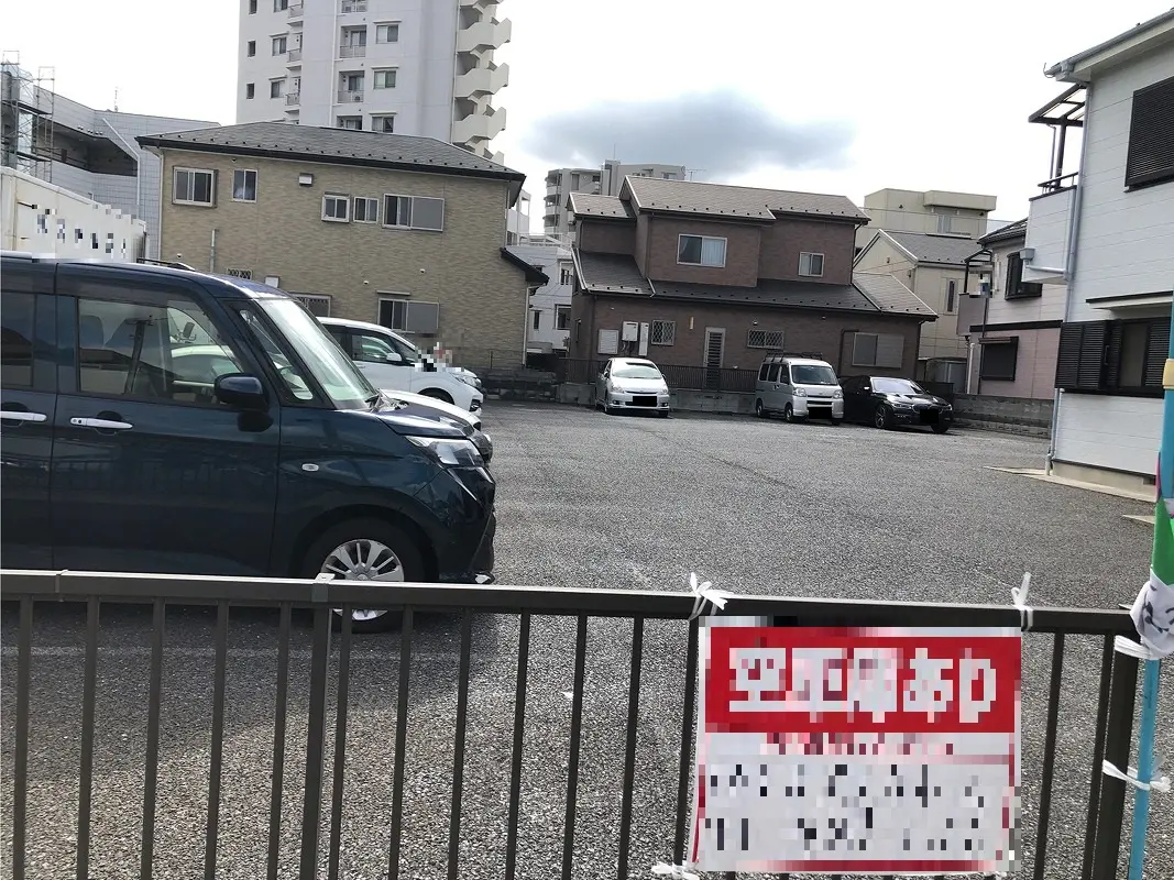 江戸川区中葛西２丁目　月極駐車場